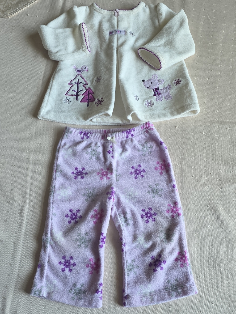 child of mine White and Light Purple Fleece Pajama Set with Snowflake Motifs